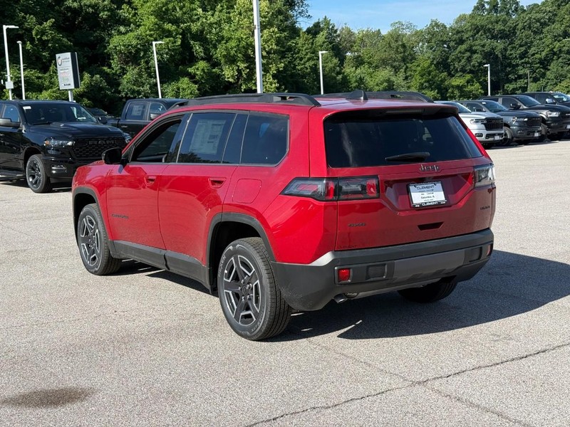 Jeep Cherokee Vehicle Full-screen Gallery Image 3
