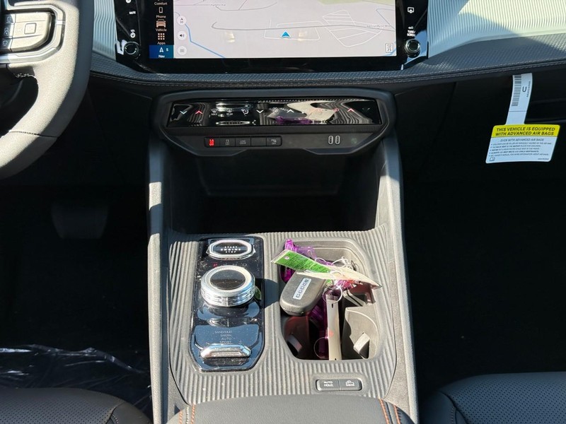 Jeep Cherokee Vehicle Full-screen Gallery Image 10