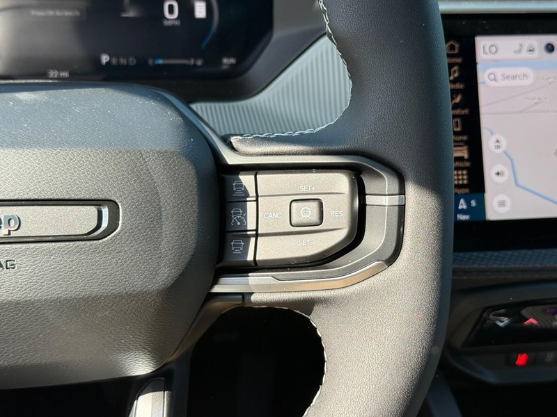 Jeep Cherokee Vehicle Full-screen Gallery Image 15