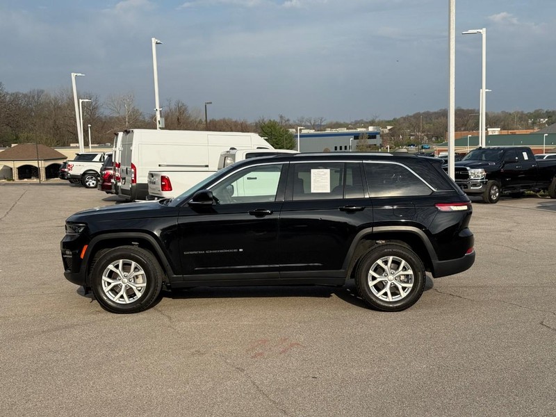 Jeep Grand Cherokee Vehicle Image 03