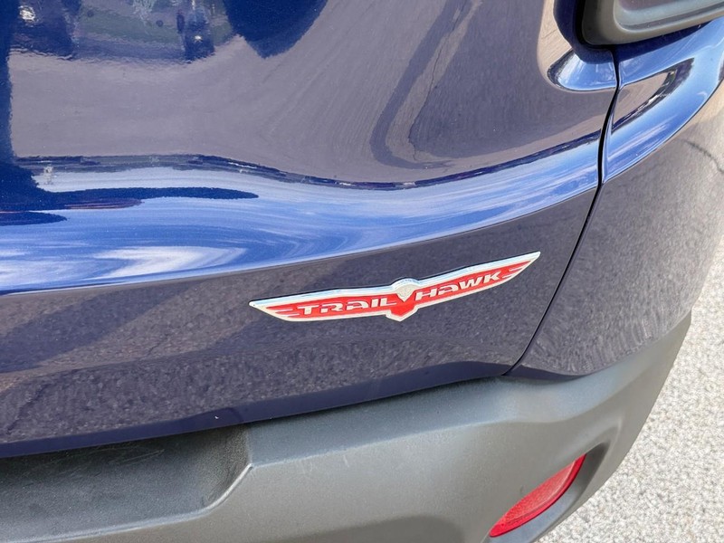 Jeep Renegade Vehicle Image 07