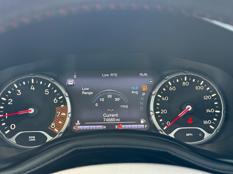 Jeep Renegade Vehicle Image 25