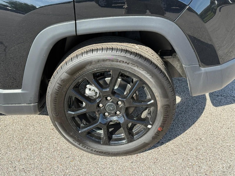 Jeep Compass Vehicle Image 05
