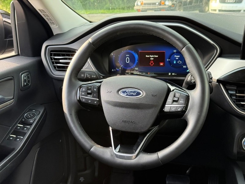 Ford Escape Vehicle Image 15