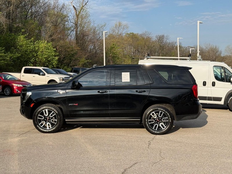 GMC Yukon Vehicle Image 03