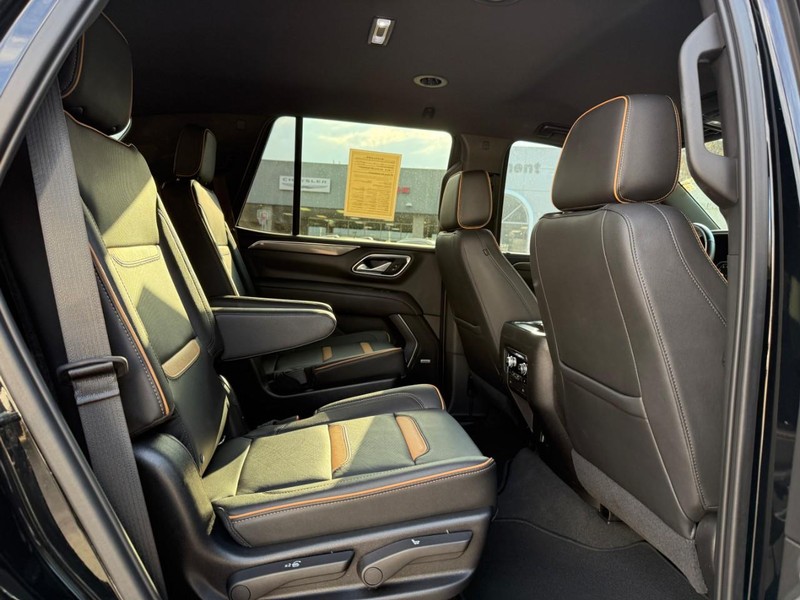 GMC Yukon Vehicle Image 14