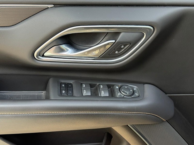 GMC Yukon Vehicle Image 20