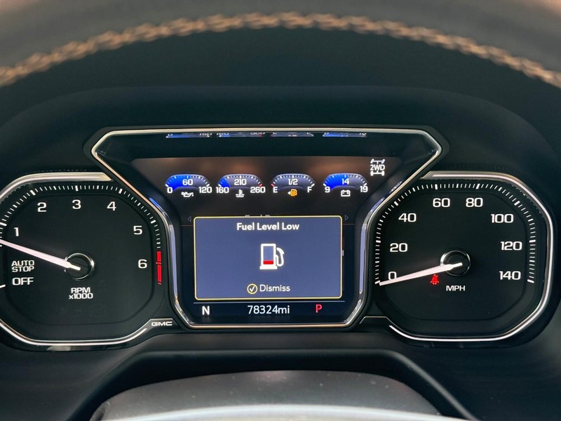 GMC Yukon Vehicle Image 26