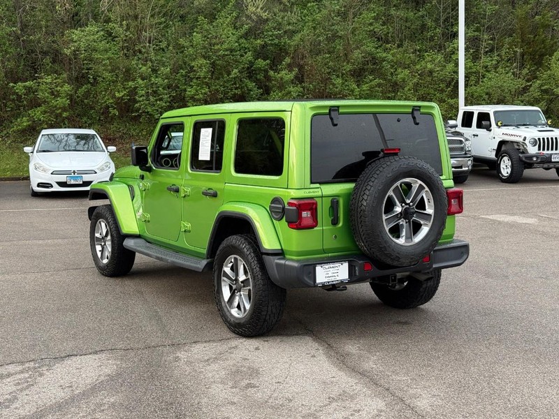 Jeep Wrangler Unlimited Vehicle Full-screen Gallery Image 3
