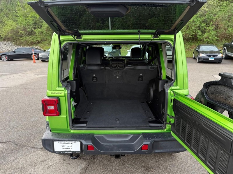 Jeep Wrangler Unlimited Vehicle Full-screen Gallery Image 5