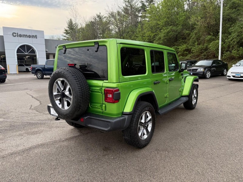 Jeep Wrangler Unlimited Vehicle Full-screen Gallery Image 7