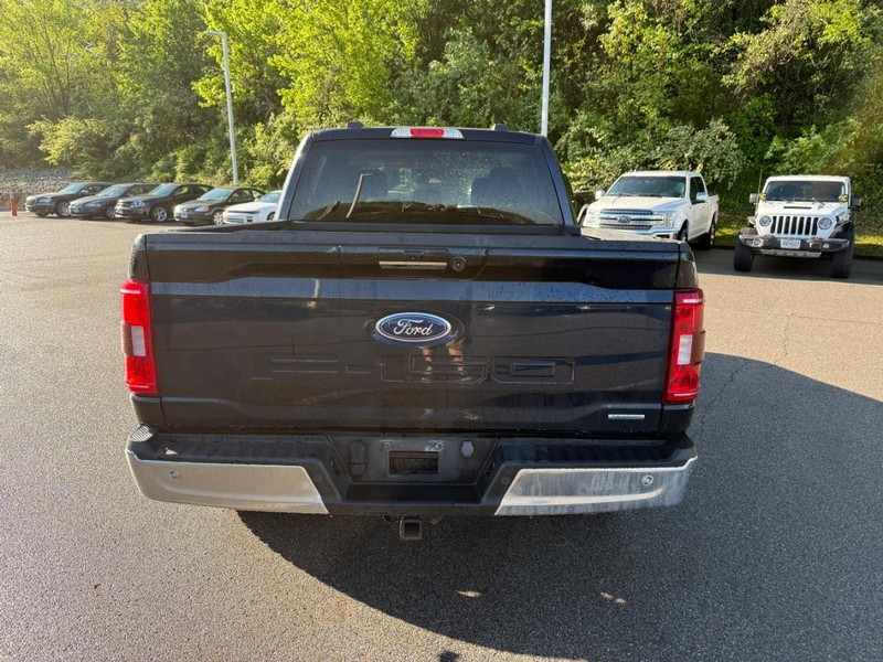 Ford F-150 Vehicle Full-screen Gallery Image 6