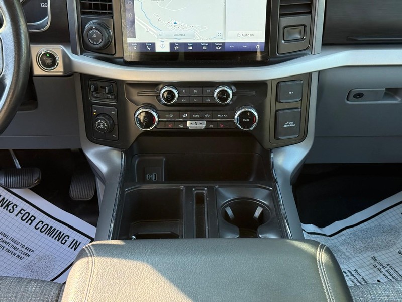 Ford F-150 Vehicle Full-screen Gallery Image 14