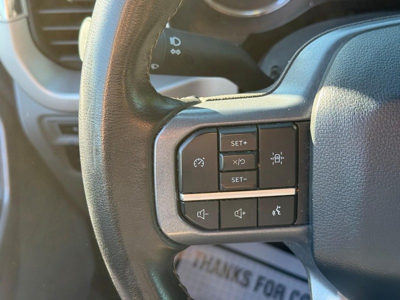 Ford F-150 Vehicle Full-screen Gallery Image 17