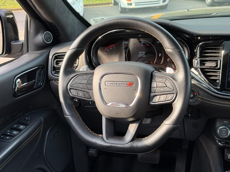 Dodge Durango Vehicle Image 17