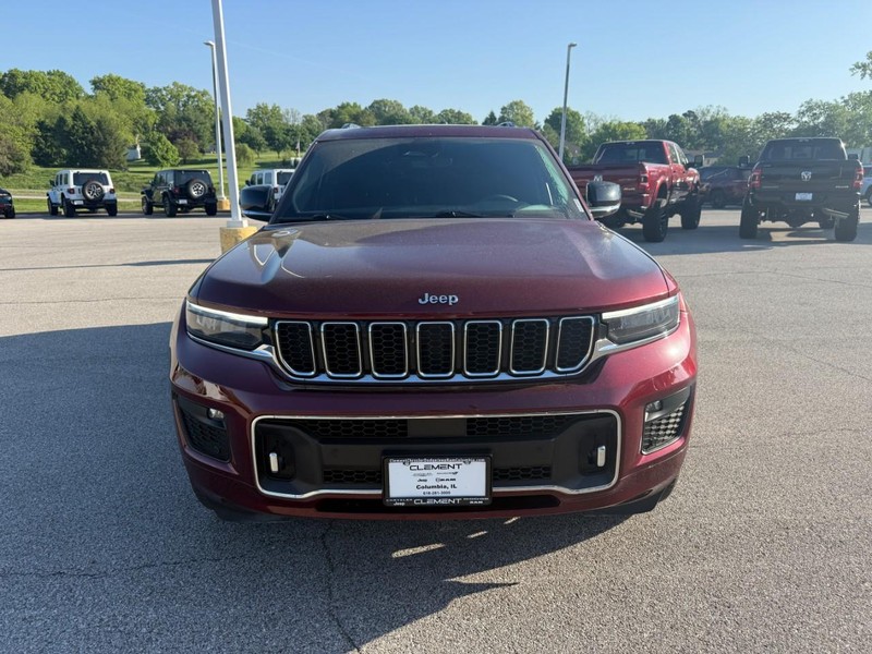 Jeep Grand Cherokee L Vehicle Image 12
