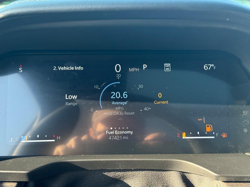 Jeep Grand Cherokee L Vehicle Image 26