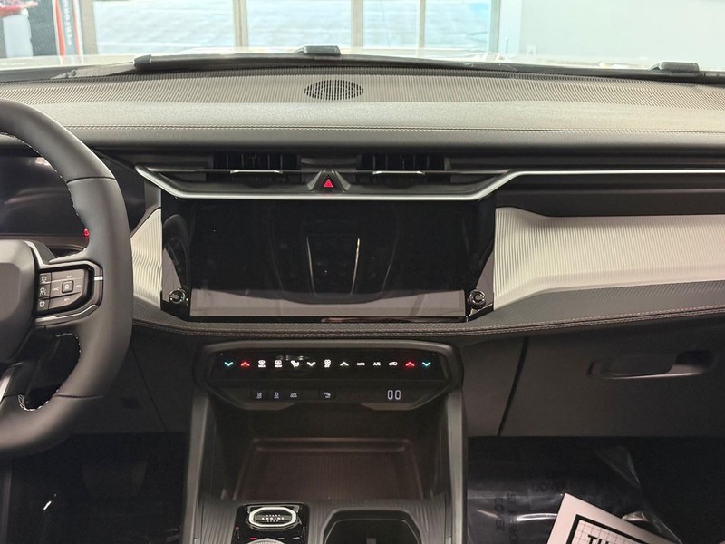 Jeep Cherokee Vehicle Full-screen Gallery Image 7