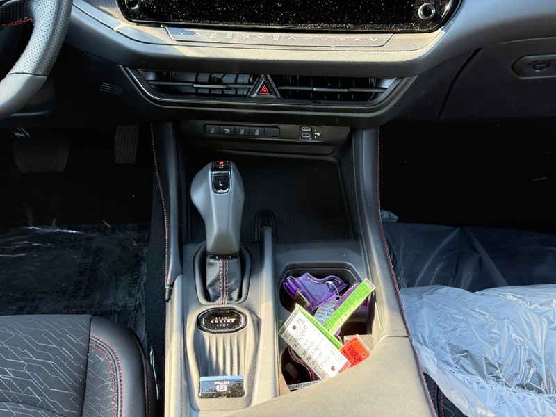 Dodge Charger Vehicle Full-screen Gallery Image 9
