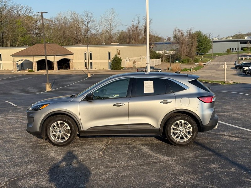 Ford Escape Vehicle Image 03