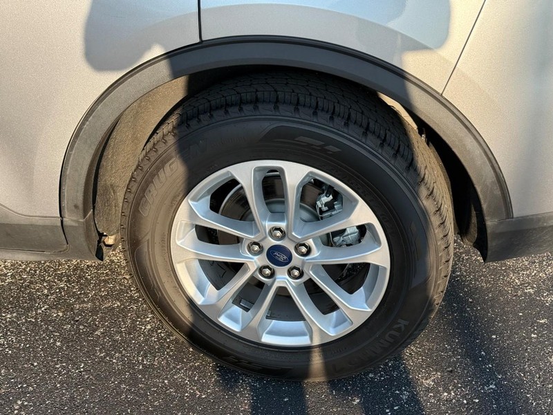 Ford Escape Vehicle Image 05