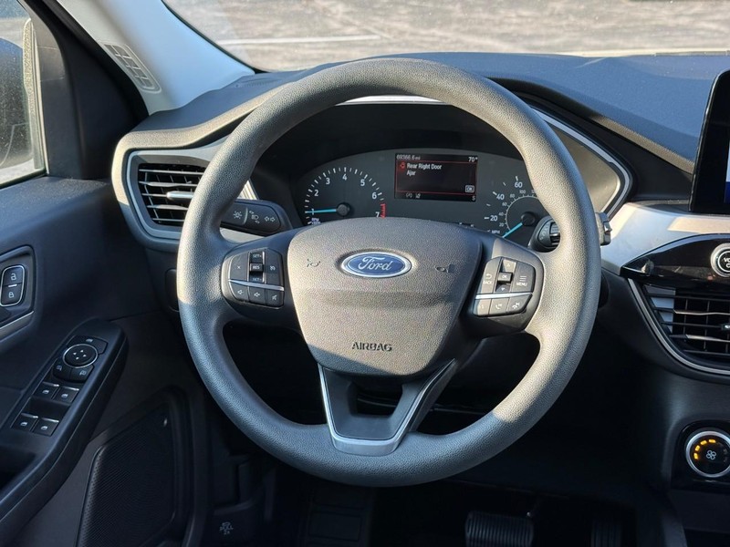 Ford Escape Vehicle Image 15