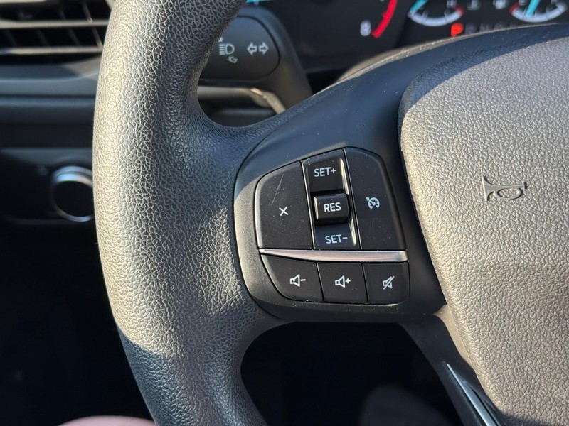 Ford Escape Vehicle Image 23