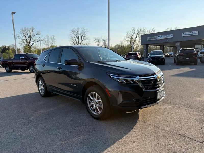 Chevrolet Equinox Vehicle Image 12