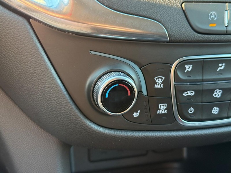 Chevrolet Equinox Vehicle Image 26