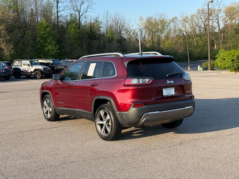 Jeep Cherokee Vehicle Image 04