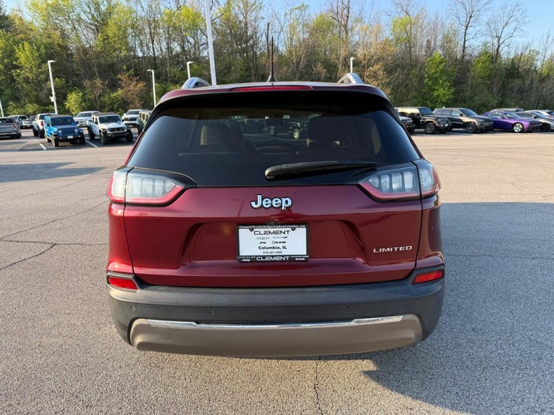 Jeep Cherokee Vehicle Image 09