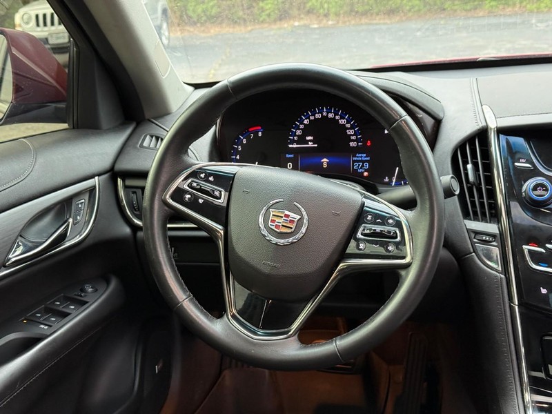 Cadillac ATS Vehicle Image 15