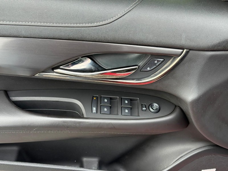 Cadillac ATS Vehicle Image 17