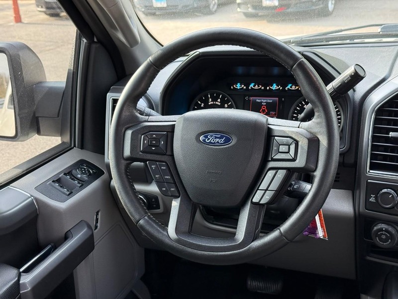 Ford F-150 Vehicle Image 15