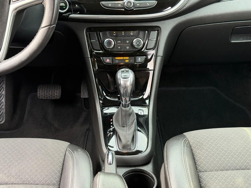 Buick Encore Vehicle Image 16