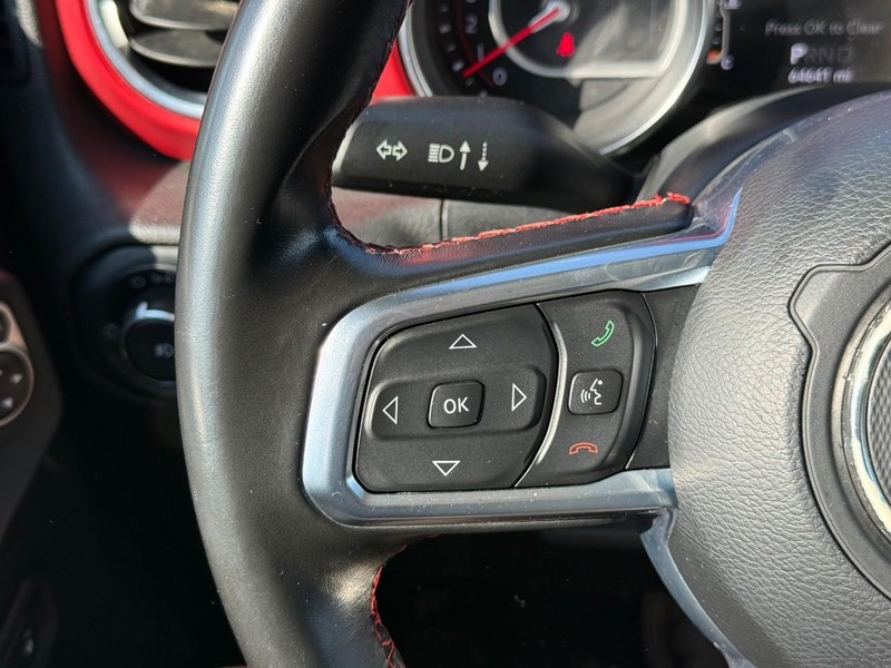 Jeep Wrangler Vehicle Full-screen Gallery Image 16
