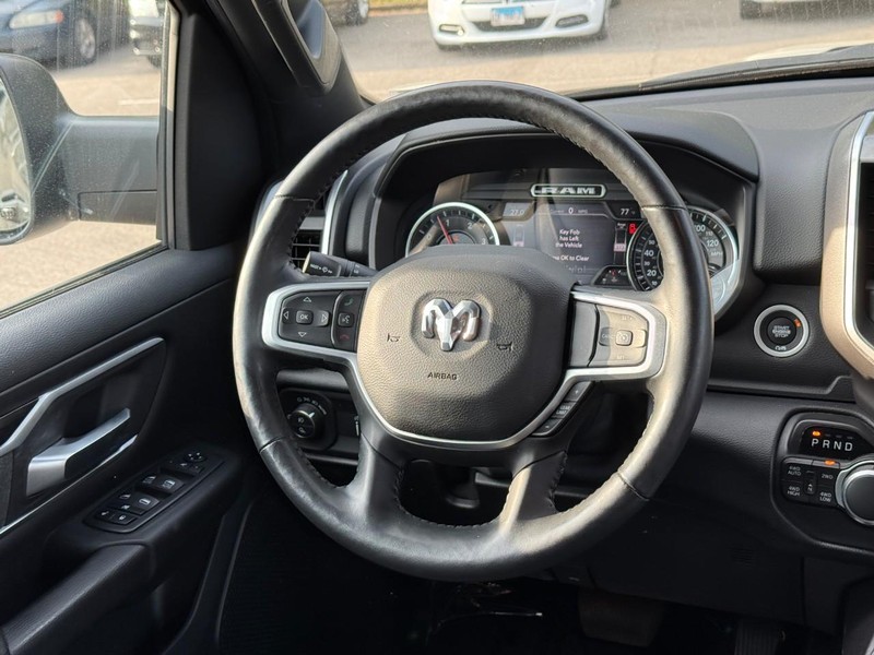 Ram 1500 Vehicle Image 15