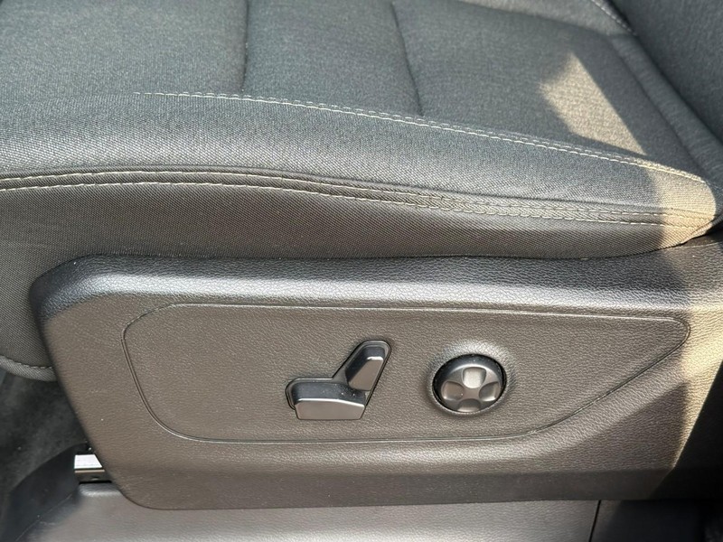 Ram 1500 Vehicle Image 20