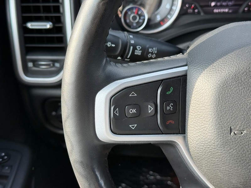 Ram 1500 Vehicle Image 21