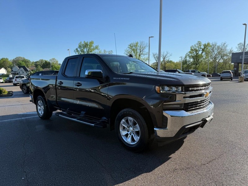 Chevrolet Silverado 1500 Vehicle Image 11