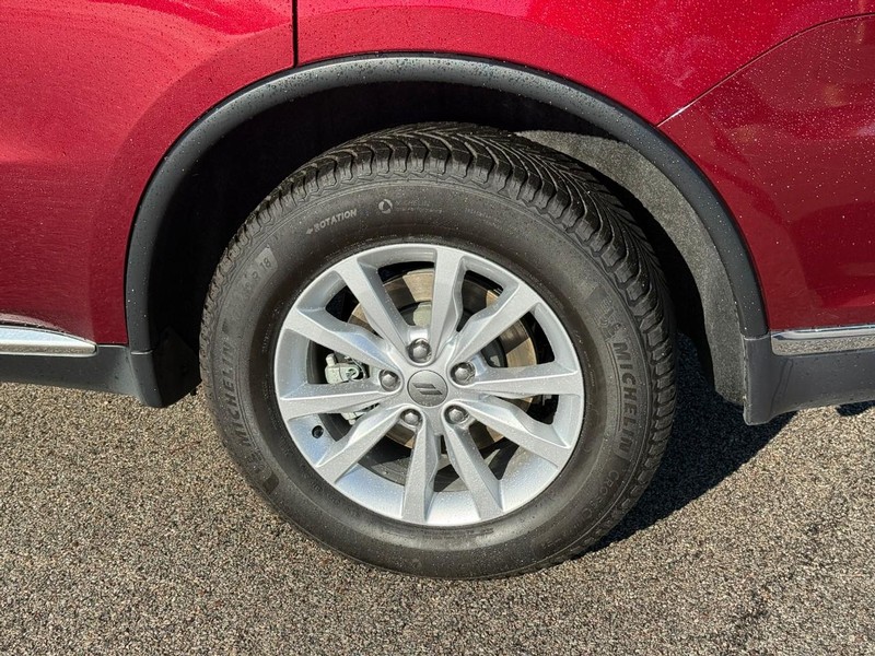 Dodge Durango Vehicle Full-screen Gallery Image 4