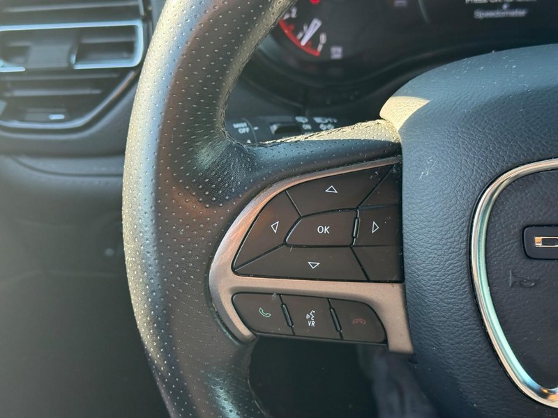 Dodge Durango Vehicle Full-screen Gallery Image 18