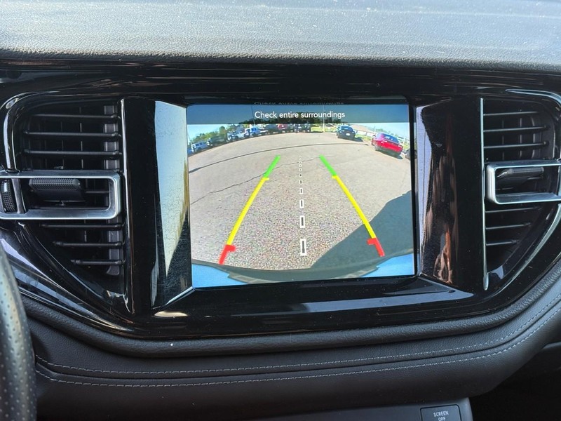 Dodge Durango Vehicle Full-screen Gallery Image 22