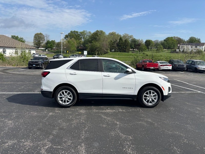 Chevrolet Equinox Vehicle Full-screen Gallery Image 08