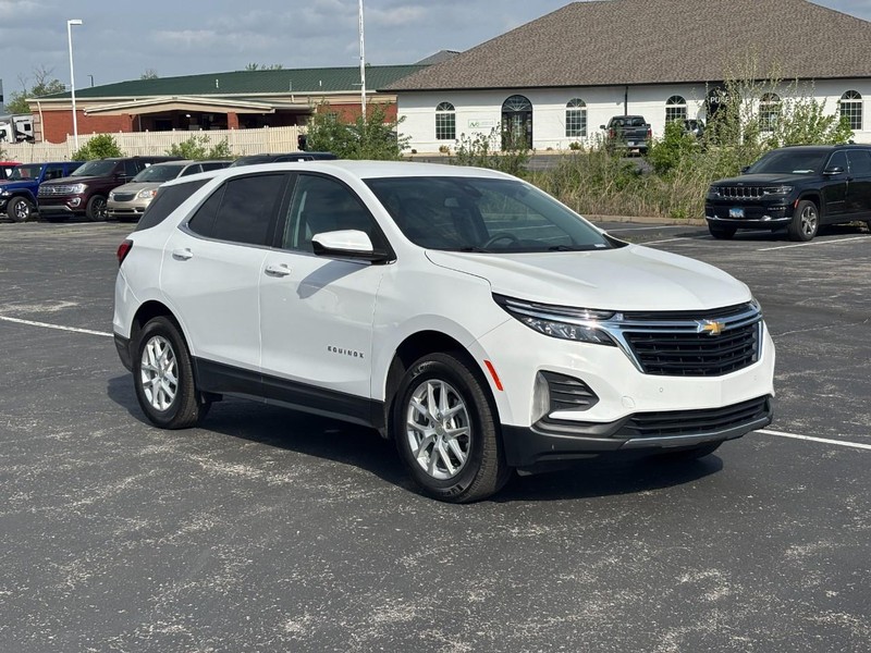 Chevrolet Equinox Vehicle Full-screen Gallery Image 09