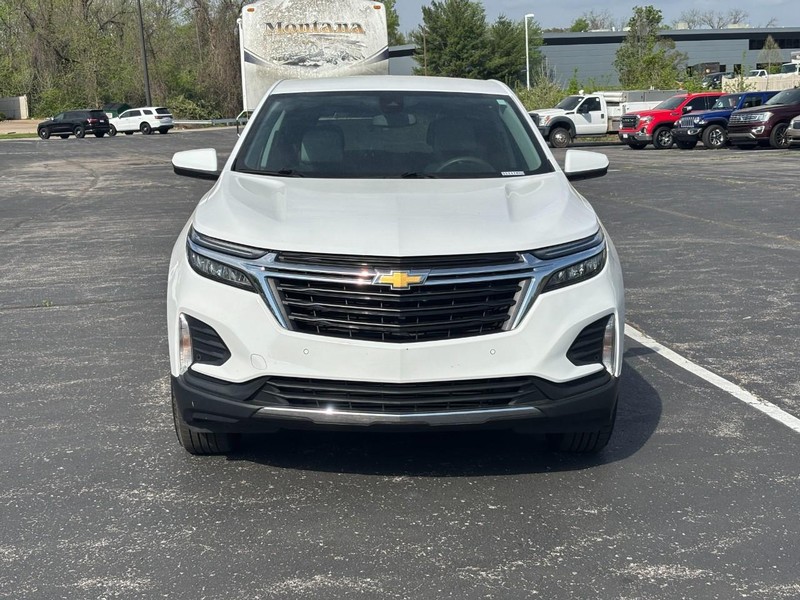 Chevrolet Equinox Vehicle Full-screen Gallery Image 10