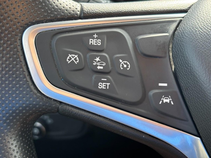 Chevrolet Equinox Vehicle Full-screen Gallery Image 20