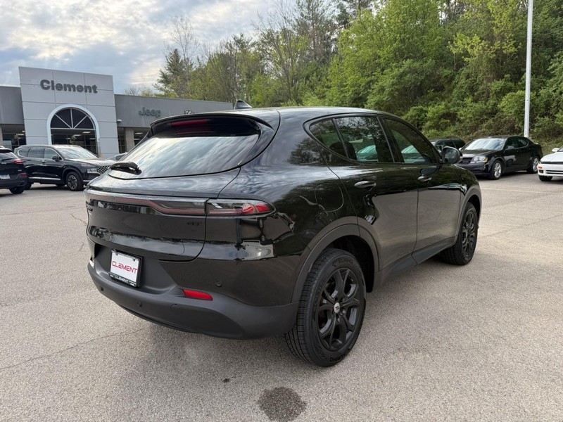 Dodge Hornet Vehicle Image 09