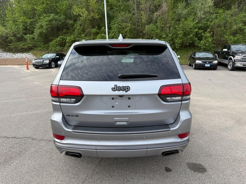 Jeep Grand Cherokee Vehicle Full-screen Gallery Image 6