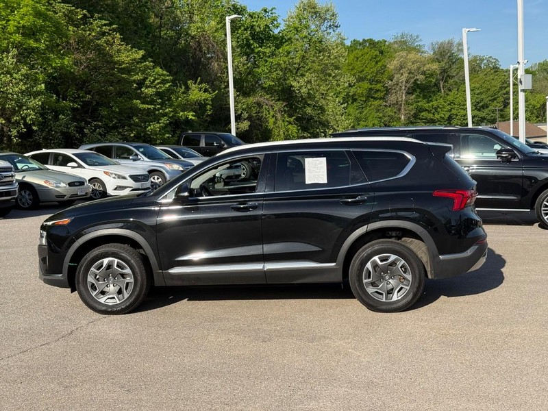 Hyundai Santa Fe Hybrid Vehicle Image 03